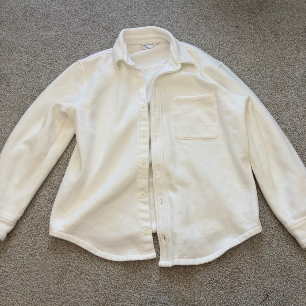 Aritzia TNA Cozy Fleece Shacket Womens M White Button Up Boyfriend Oversized